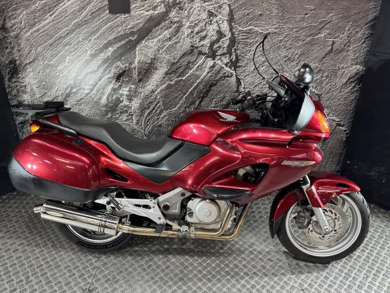 HONDA DEAUVILLE 650 NT 650 V-5