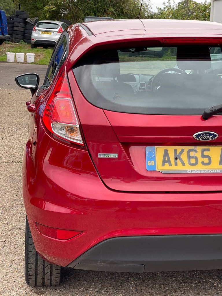 FORD FIESTA 1.0 T EcoBoost Zetec 2015