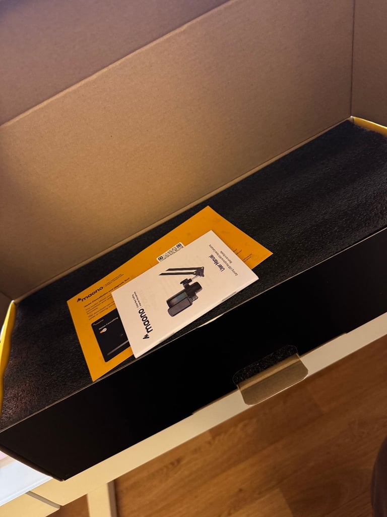 MAONO USB Gaming Microphone with Noise Cancellation