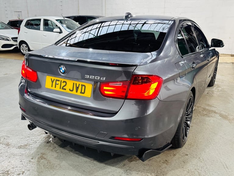 2012 BMW 3 Series 2.0 320d Luxury Auto Euro 5 (s/s) 4dr SALOON Diesel Automatic