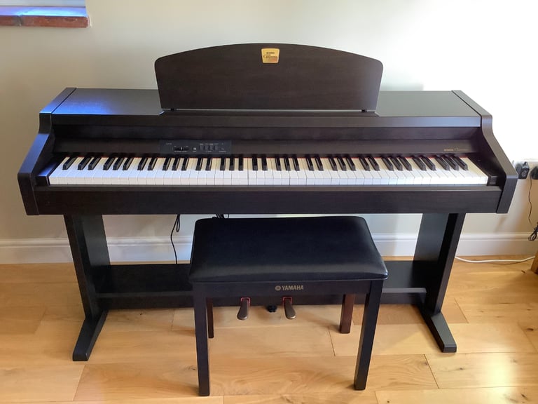 Yamaha Clavinova CLP-910 Digital Piano and stool | in Reading, Berkshire |  Gumtree