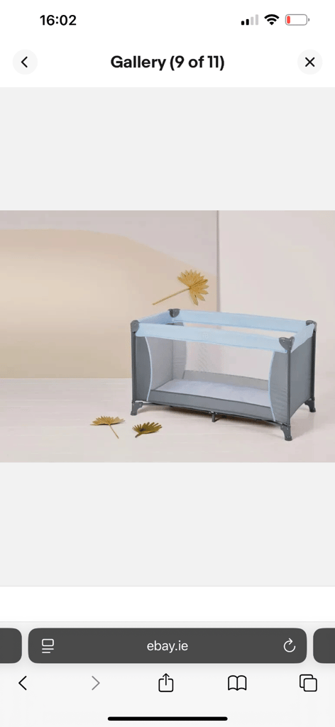 Baby travel cot