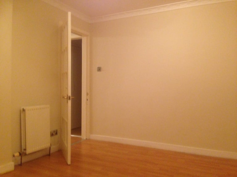 2 BED FLAT TO-LET, EDINBURGH