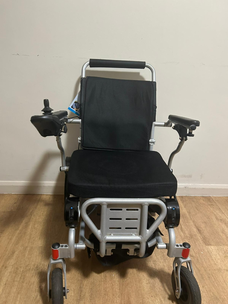 Electric wheelchair £2000