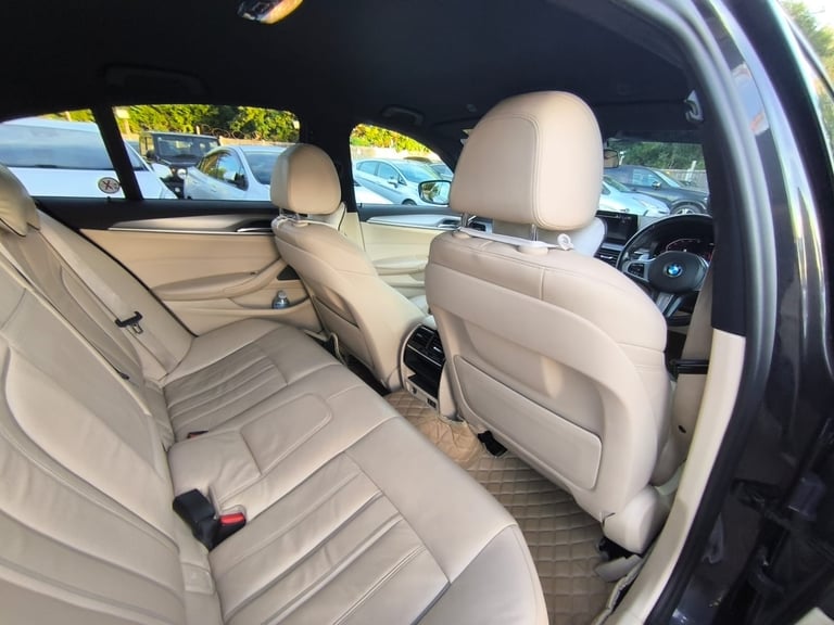 2020 BMW 5 Series 2.0 Diesel Hybrid PCO Ready 520d MHT M Sport 5 Seats 4dr Euro 6 ULEZ Free SALOO...