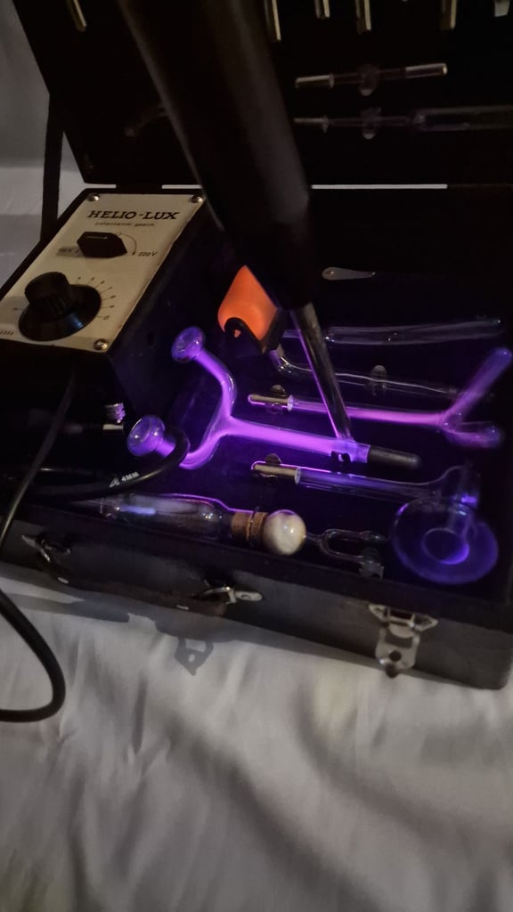 Restored Helio Lux Violet Ray,  Tesla Healing Device