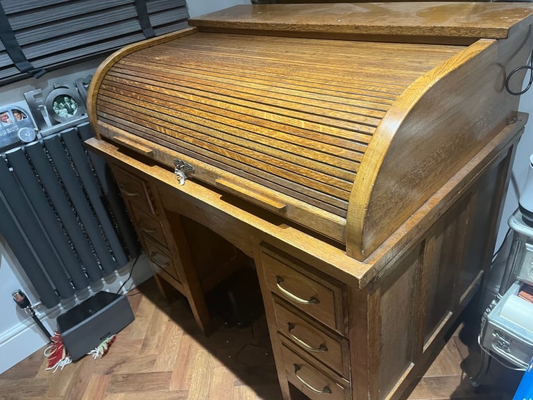 image for Oak Roll top desk 
