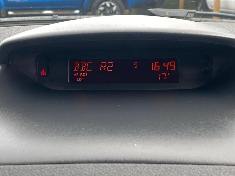 2008 Renault Clio 1.2 TCe 16v Dynamique Hatchback 5dr Petrol Manual (139 g/km, 100 bhp) Hatchback...