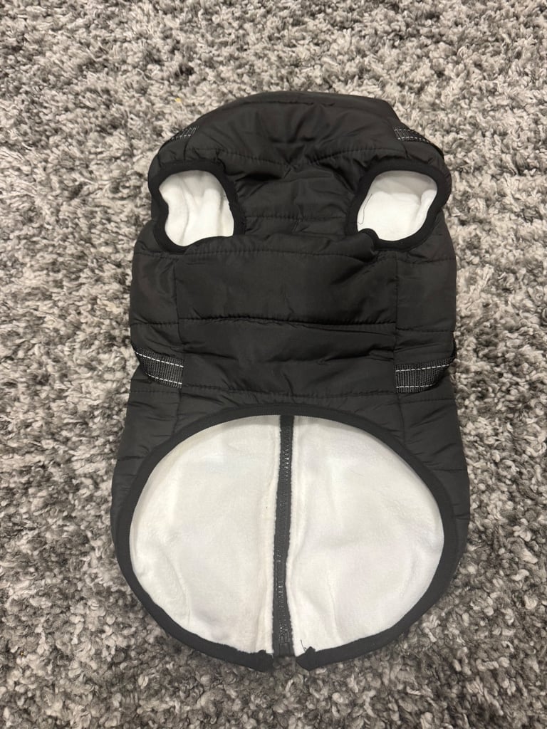 Brand New Dog Waterproof Winter Coat Black with Built in Harness