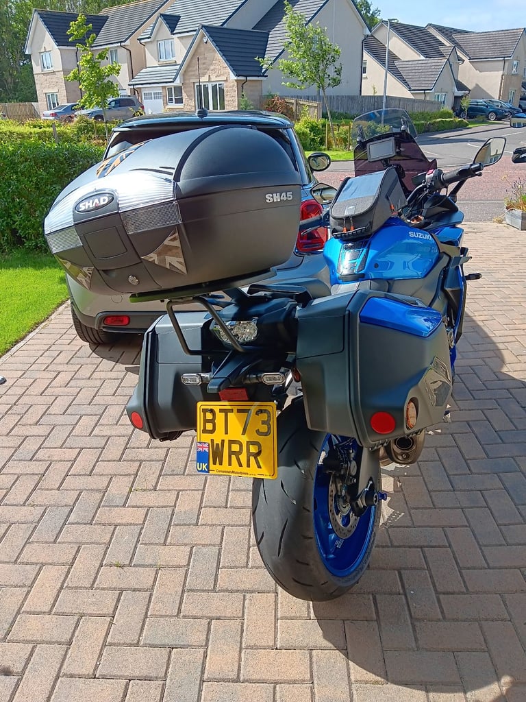 SUZUKI GSX-S 1000GT PLUS