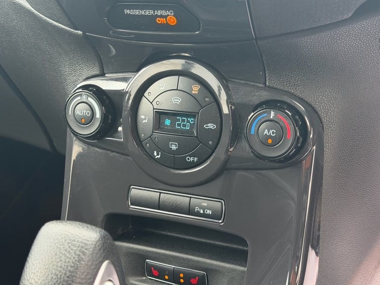 2013 Ford Fiesta 1.6 Titanium X 5dr Powershift HATCHBACK PETROL Automatic