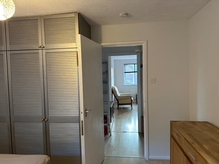 1 bedroom Flat, Dehavilland Close UB5 