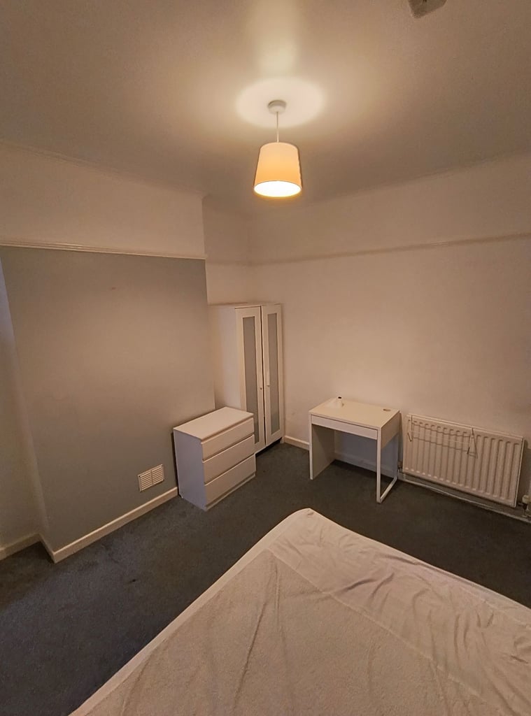 Room to rent in shared house - bills included