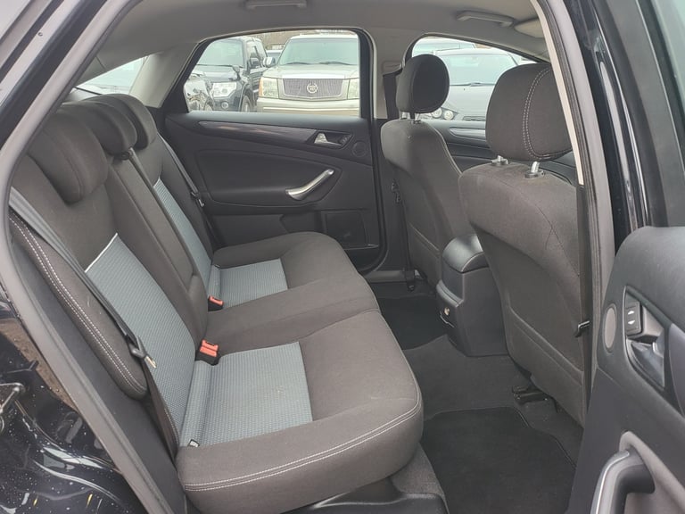 2012 FORD MONDEO 1.6 TDCi ECO ZETEC 5dr [Start Stop] BLACK £35 A YEAR ROAD TAX 