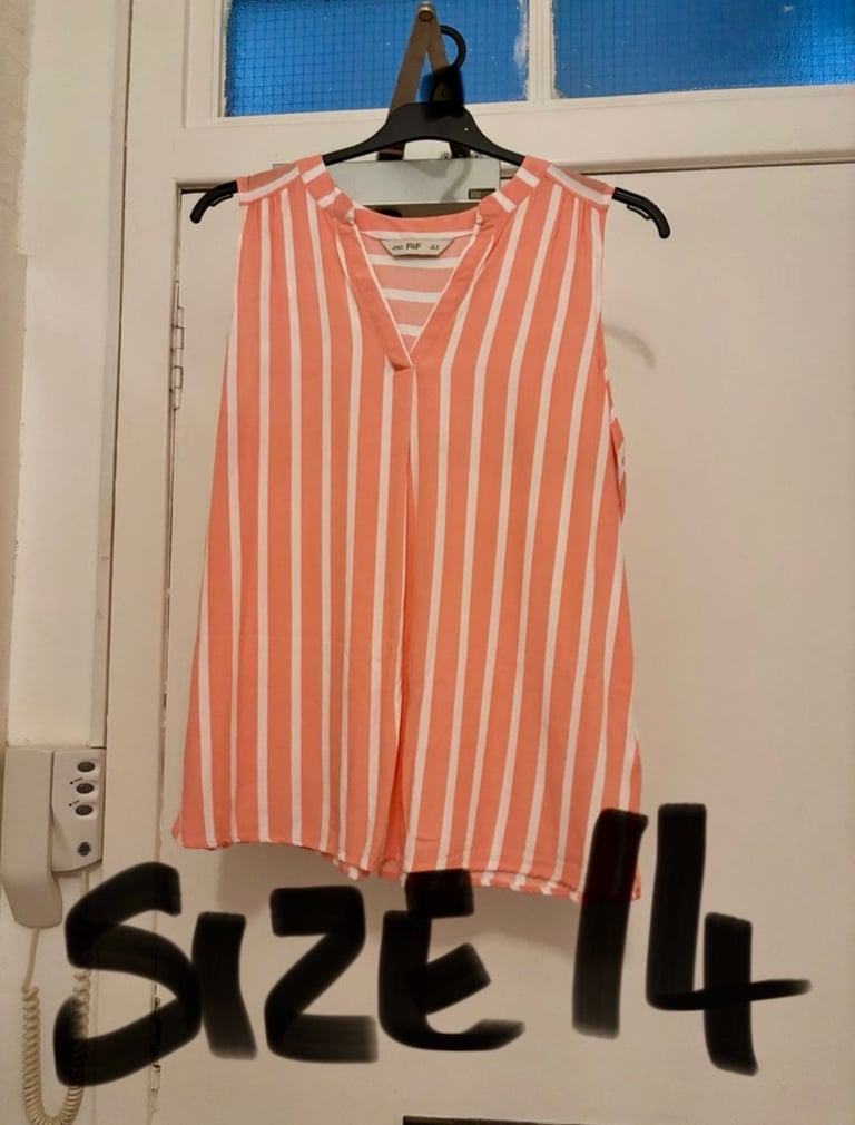 Women’s Clothing Size 14