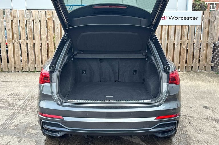 2020 Audi Q3 35 TDI Quattro S Line 5dr ESTATE DIESEL Manual