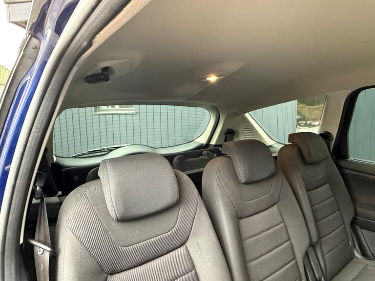 FORD S-MAX 2.0 TDCi Titanium MPV 5dr Diesel Manual Euro 5, 7 Seater, DAB, BT