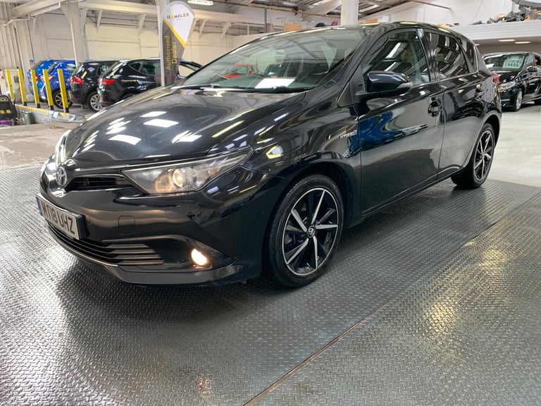 2018 Toyota Auris 1.8 VVT-h Design CVT Euro 6 (s/s) 5dr HATCHBACK Petrol/Electric Hybrid Automatic