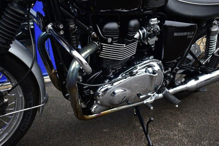 2015 15 TRIUMPH BONNEVILLE T100 865 ROADSTER/RETRO