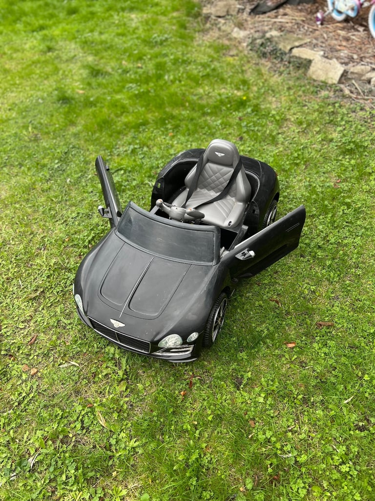 image for HOMCOM Bentley GT Electric Ride-on Car w/ Remote, Black - Used - RRP £130