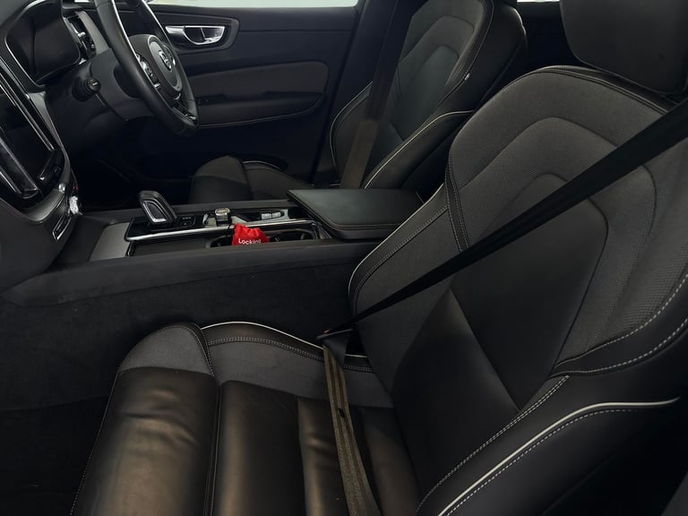2022 Volvo XC60 2.0 B4 MHEV Plus SUV 5dr Diesel Hybrid Auto AWD Euro 6 (s/s) (197 ps) - CAR Suv H...