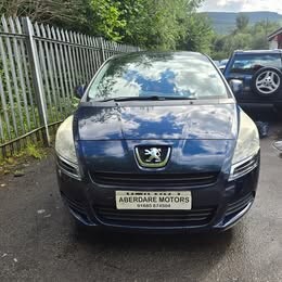 PEUGEOT 5008 1.6 VTi Active 2011