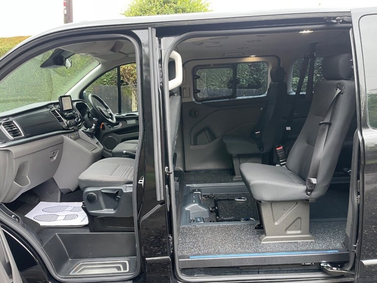  Ford Tourneo Custom 2.0 EcoBlue 130ps Titanium WHEELCHAIR ACCESSIBLE VEHICLE 4
