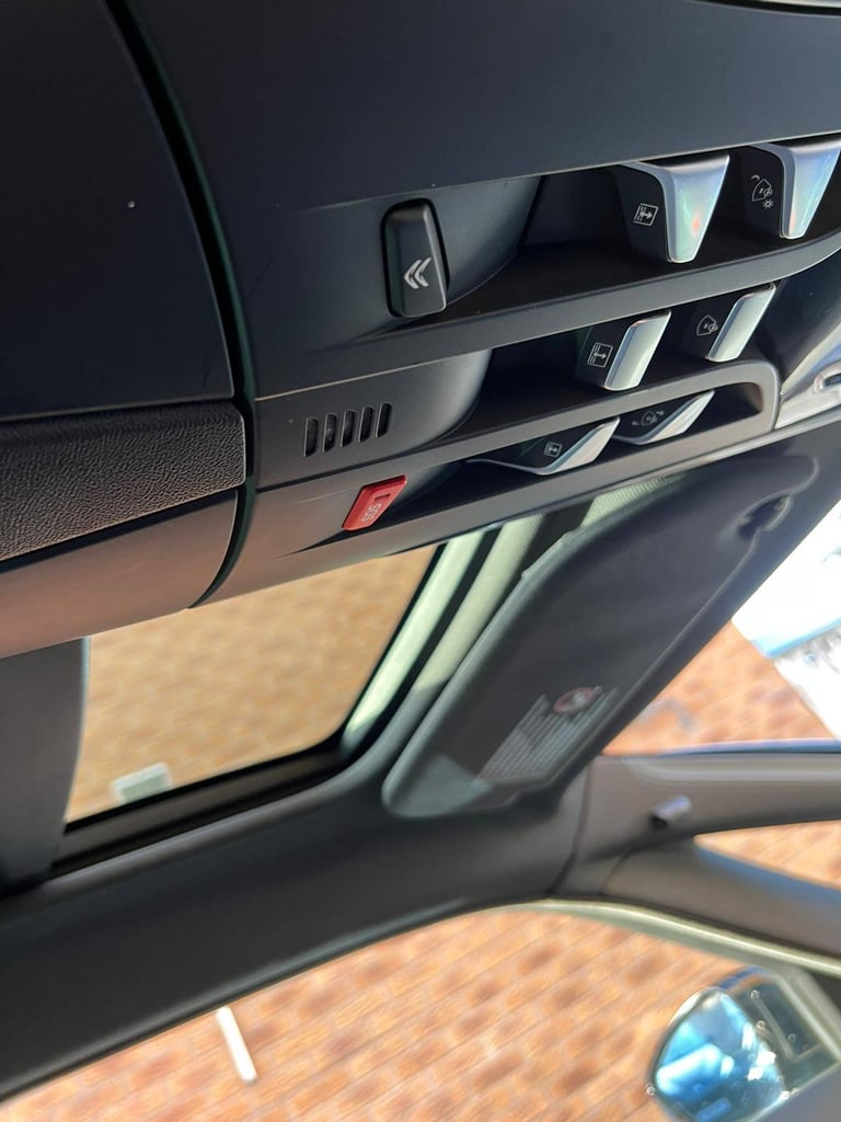 CITROEN DS5 HYBRID 4 2.0 DIESEL AND SELF CHARGE ELECTRIC , 62 REG, 200BHP , AUTOMATIC , VGC