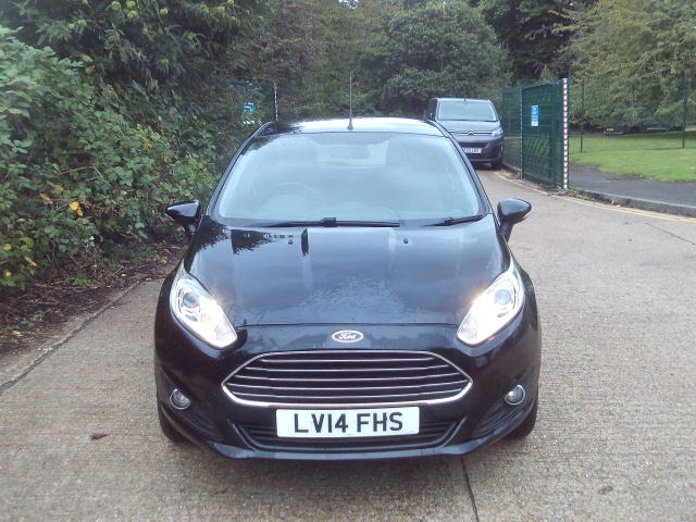 2014 Ford Fiesta 1.5 TDCi Zetec 5dr Black 58k Miles Years MOT Warranty £20 Road Tax HATCHBACK Die...