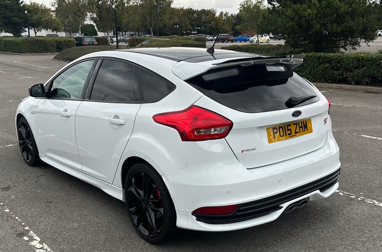 Ford, FOCUS, Hatchback, 2015, Manual, 1997 (cc), 5 doors