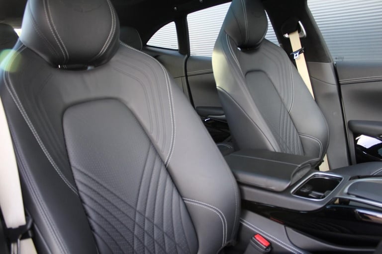 2023 Aston Martin DBX V8 550 5dr Touchtronic HATCHBACK PETROL Automatic