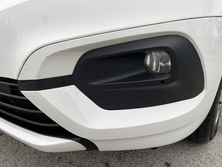 2020 Vauxhall Combo SPORTIVE 1.6TDCi 100 L1 2300 (ULEZ) Panel Van Diesel Manual