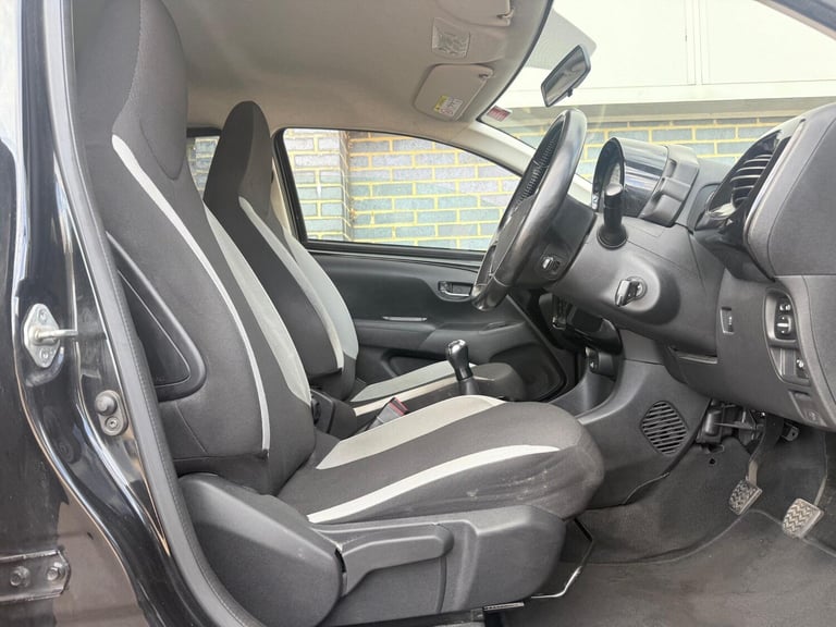 2017 Toyota AYGO 1.0 VVT-i x-press Euro 6 5dr HATCHBACK Petrol Manual