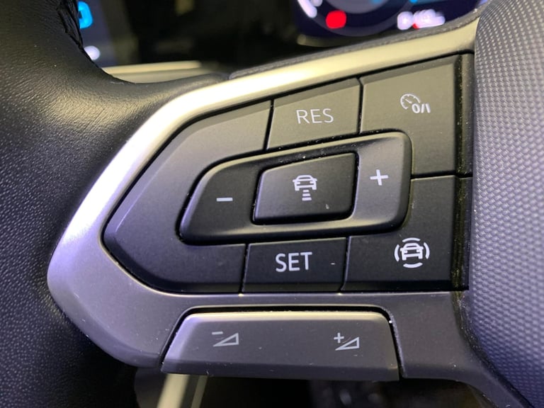 2023 Volkswagen Golf 1.5 TSI Life Hatchback 5dr Petrol Manual Euro 6 (s/s) (150 ps) - AMBIENT IN ...