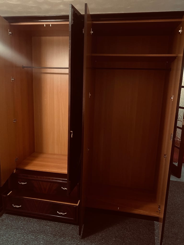ITALIAN WARDROBE 