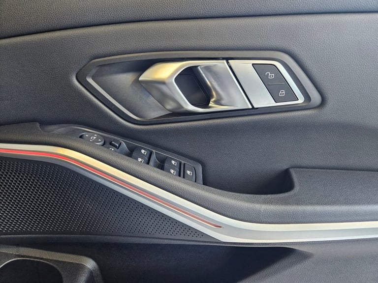 2021 BMW 3 Series 2.0 318i SE Pro Saloon 4dr Petrol Auto Euro 6 (s/s) (156 ps) Saloon Petrol Auto...