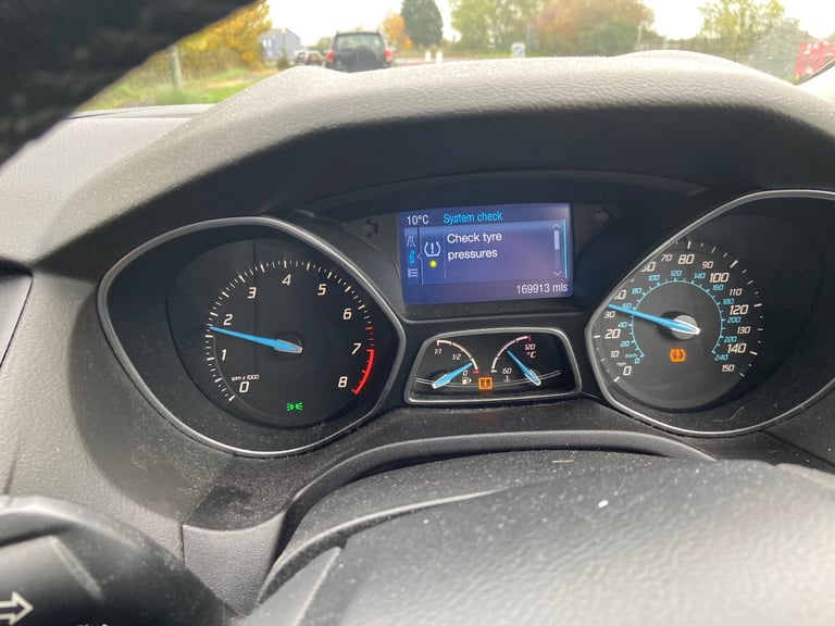 Ford, FOCUS, Hatchback, 2011, Manual, 1596 (cc), 5 doors