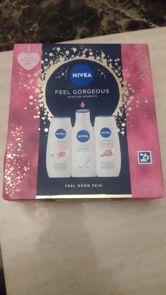 Nivea fears go just bath set and babylos heartening gift set new