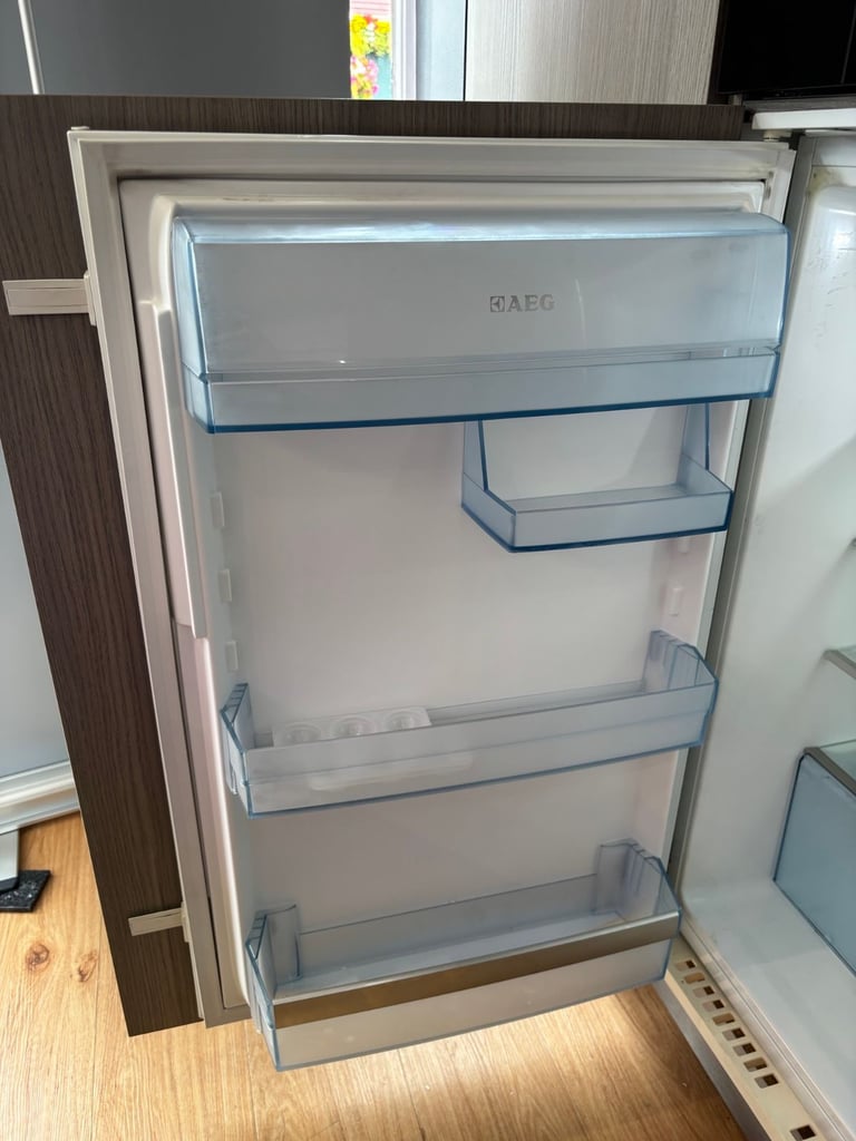 AEG Fridge 