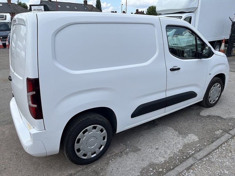 2021 Vauxhall Combo SPORTIVE 1.5CDTi 100 2300 SWB (3 SEAT) Panel Van Diesel Manual