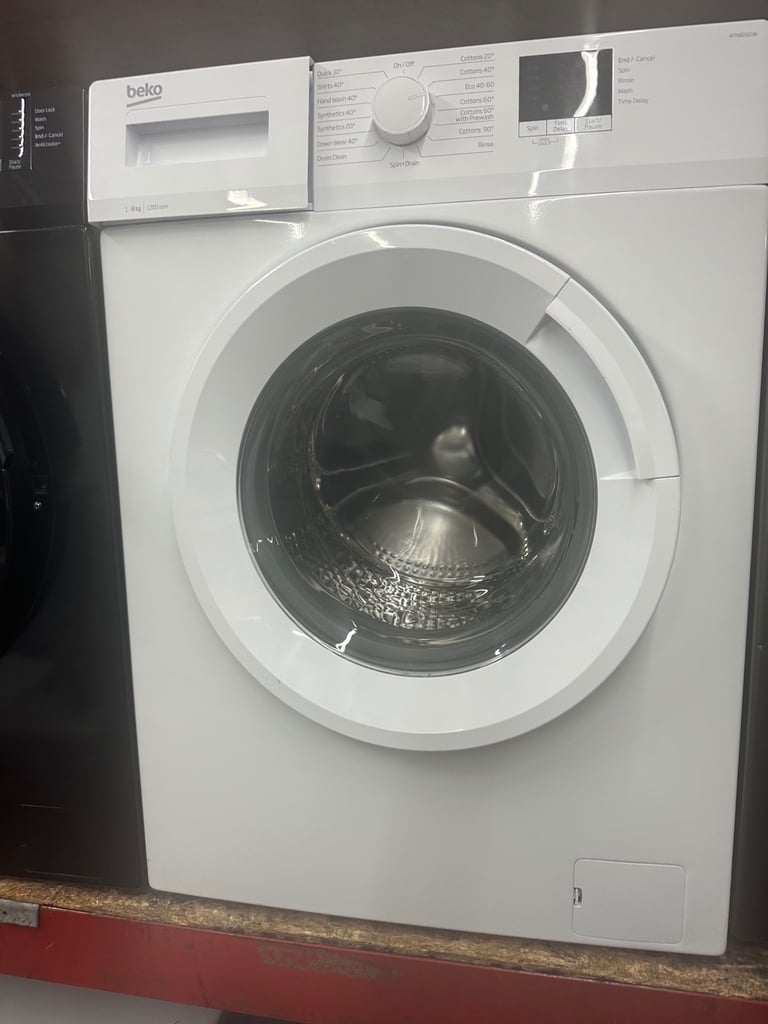 image for 8KG WHITE BEKO WASHING MACHINE 1200 SPIN 