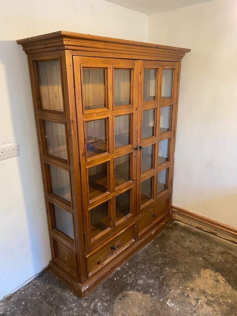 LARGE CUPBOARD DISPLAY CABINET STORAGE UNIT 