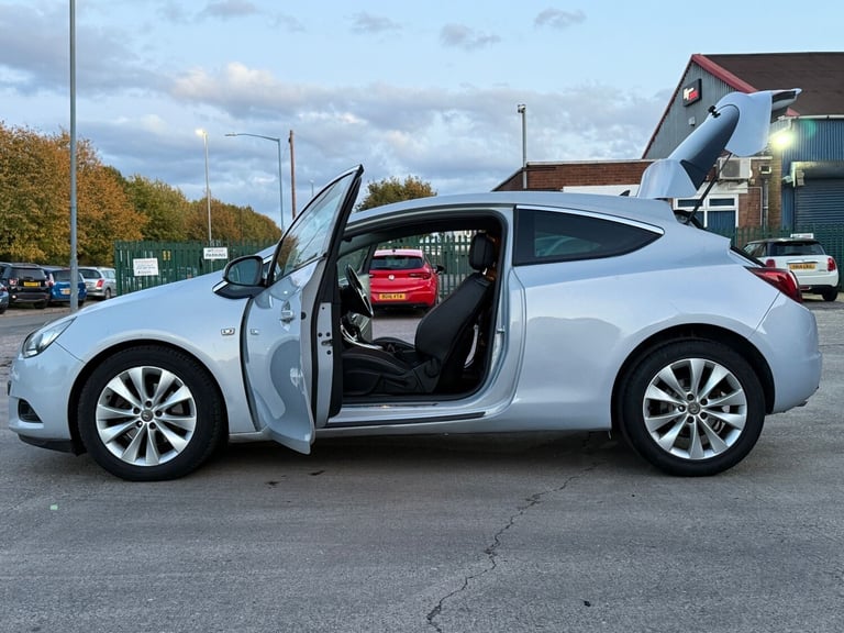 2012 Vauxhall Astra GTC 2.0 CDTi 16V SRi 3dr Auto HATCHBACK Diesel Automatic