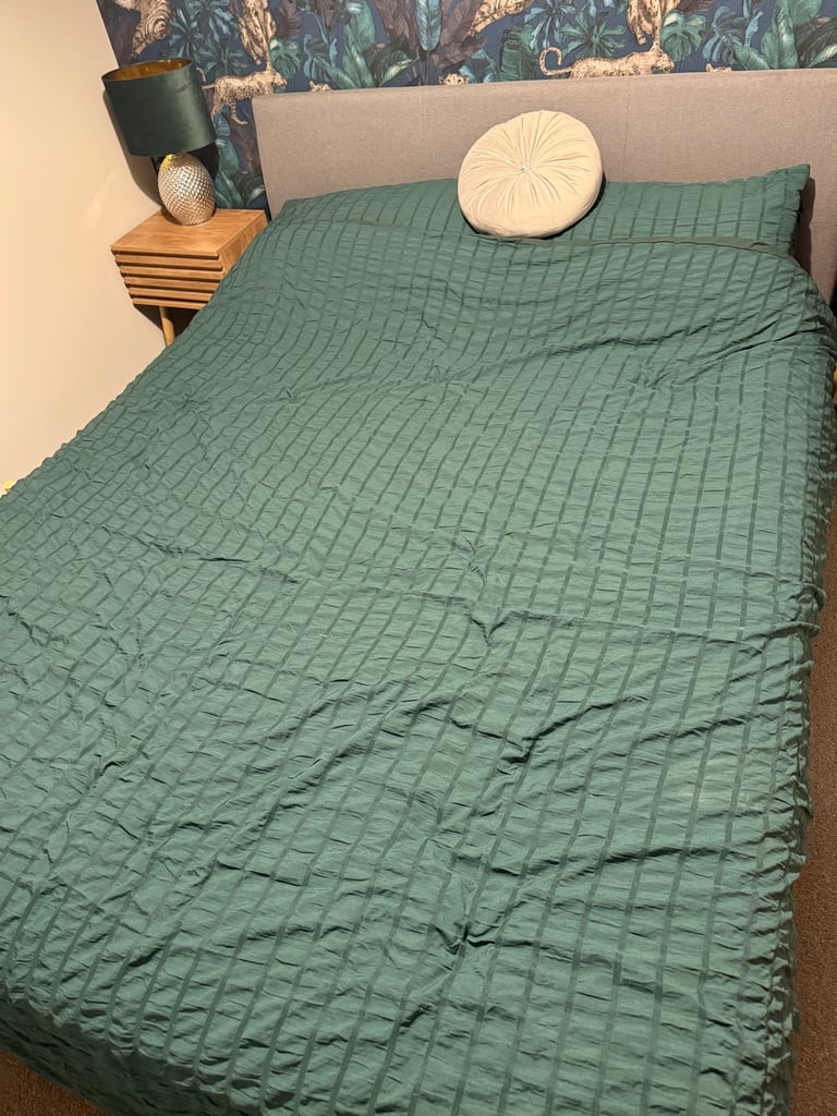 image for King size ottoman bed 