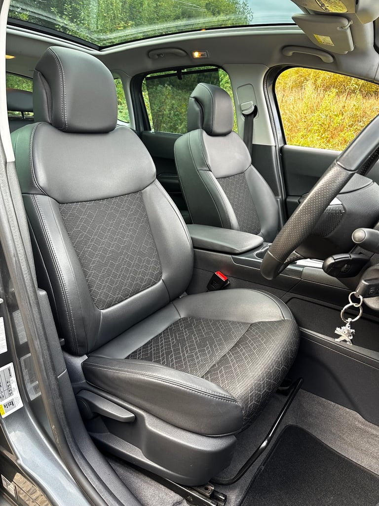 2014 Peugeot 3008 1.6 HDi Allure 5dr HATCHBACK Diesel Manual
