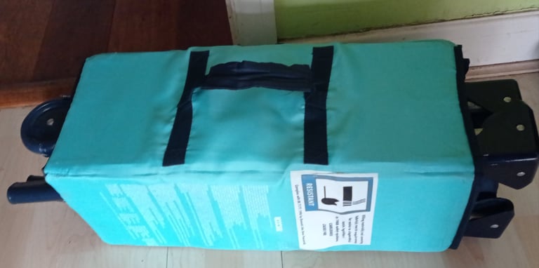 Koochi Travel Baby Bed/Play Pen With Wheels + Travel Bag