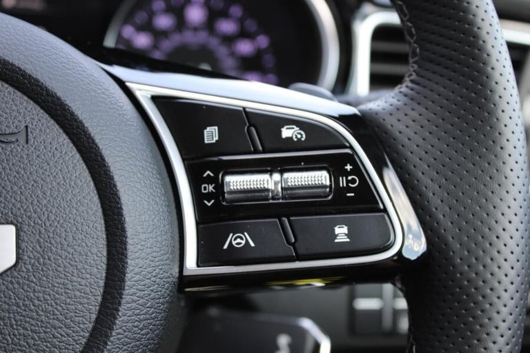 2025 Kia Ceed 1.5 T Gdi Gt Line Hatchback 5dr Petrol Dct Euro 6 (s/s) (138 Bhp) HATCHBACK Petrol ...