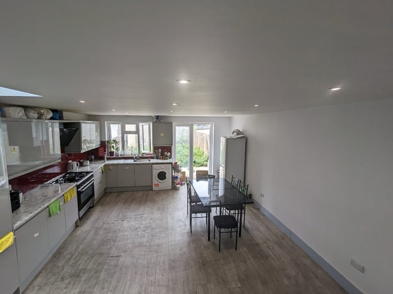 Newly Renovated Double Room │Upton Park