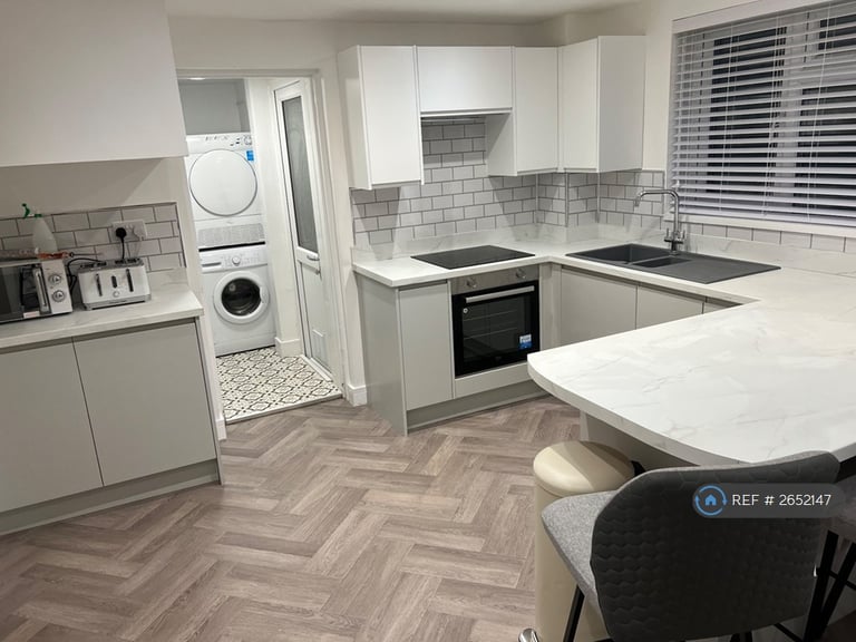 4 bedroom house in Wedgwood Road, Bath, BA2 (4 bed) (#2652147)