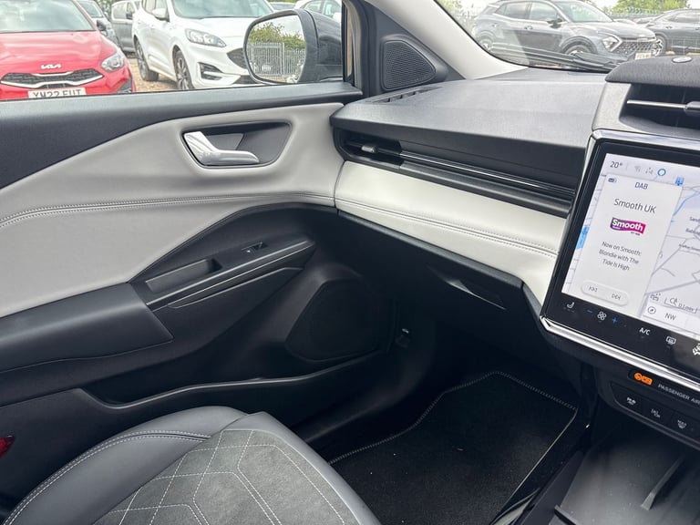 2025 Ford Puma Puma Gen-E Premium 5 Door 43 kWh Standard Range 1 Speed Automatic 5 Door ELECTRIC ...